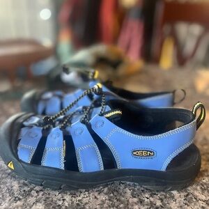 KEEN Women’s Newport H2 Blue Outdoor Sandals Size 7
